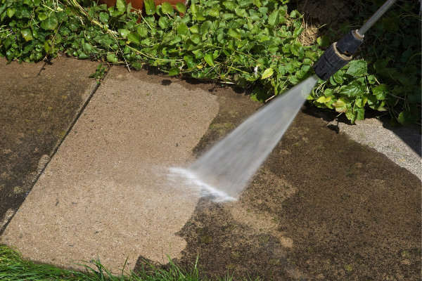 Professional pressure washing sidewalk and concrete walkway cleaning service